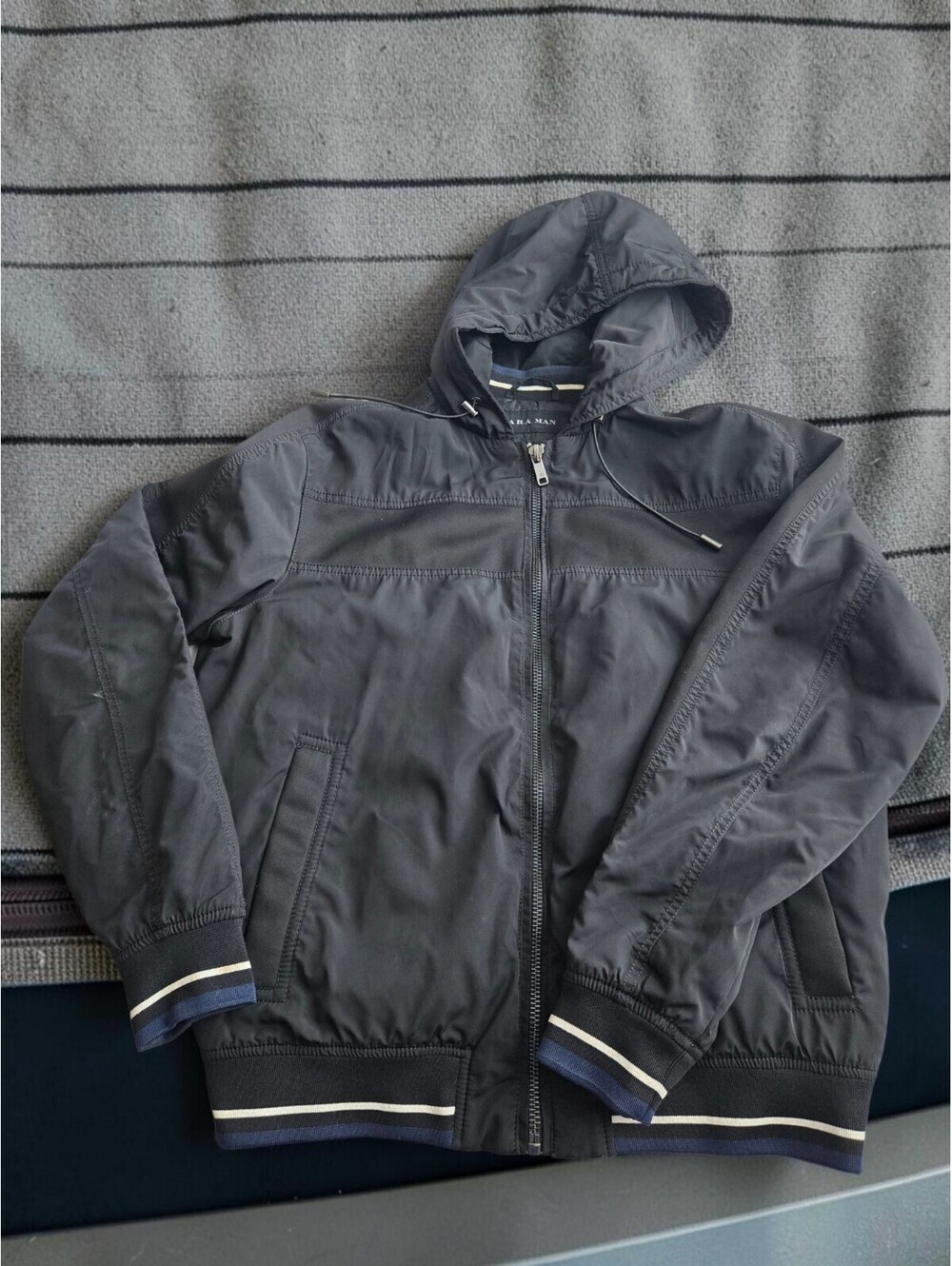 Zara Man Men's Hooded Windbreaker Jacket, Size L